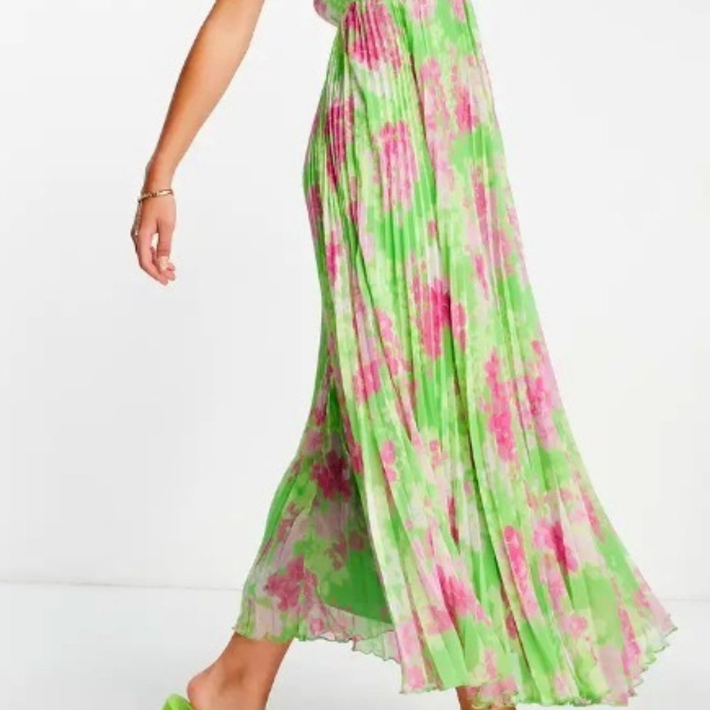 ASOS DESIGN sleeveless V-neck pleated trapeze maxi dress in green floral print